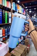 1.18L Insulated Stainless Steel Tumbler with Handle & Straw - Image 3